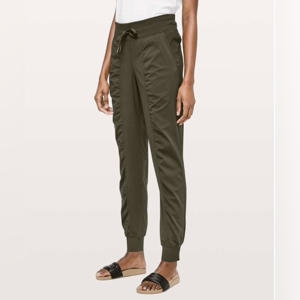 Lululemon Dance Studio Jogger Pant 29” Dark Olive Size 2 Excellent Condition
